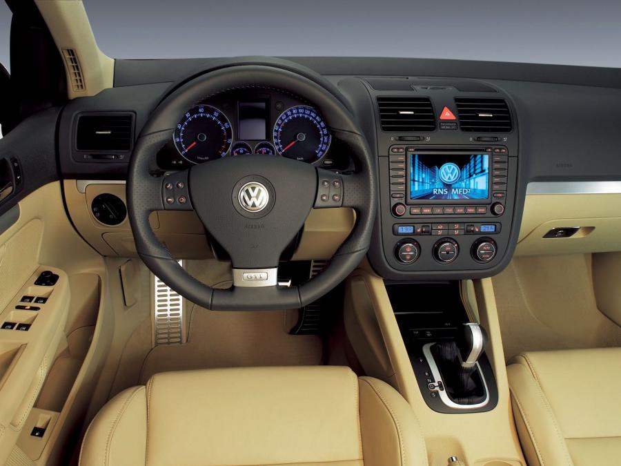  Volkswagen Golf GTi 2005 года  (фото 79 из 135)